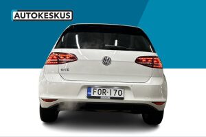 Volkswagen Golf esikatselu 5