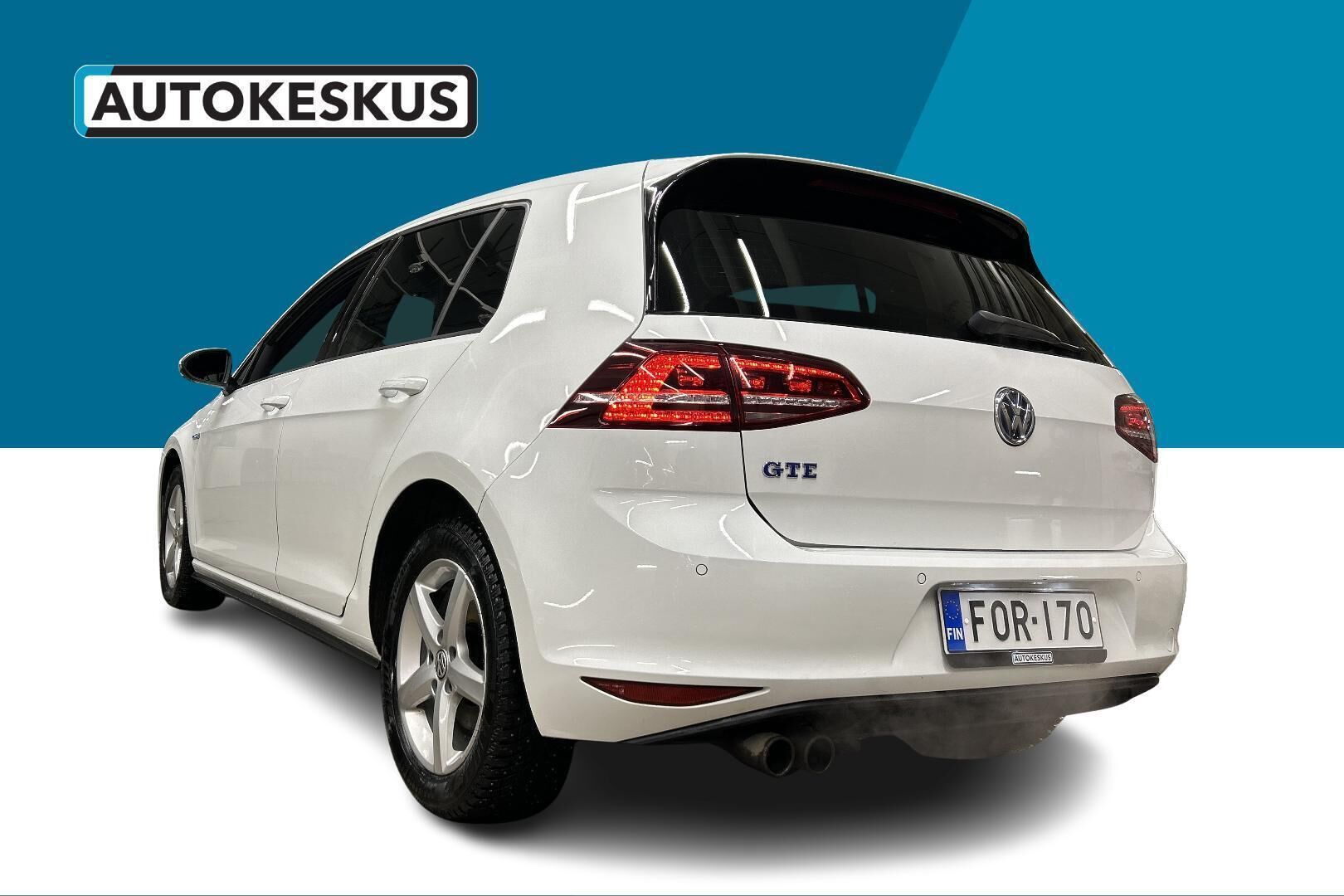 Volkswagen Golf iso kuva 6