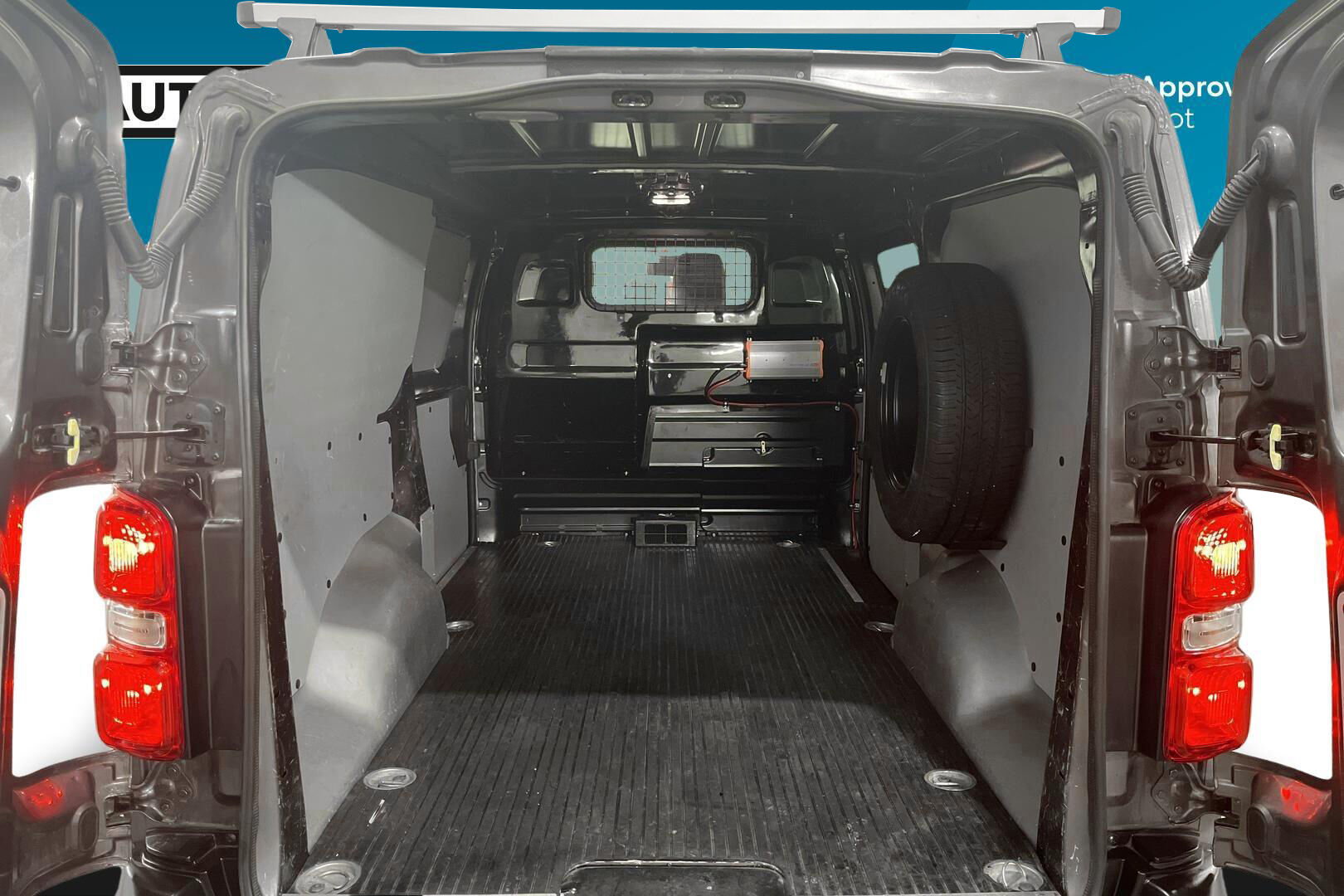 TOYOTA PROACE 4X4 iso kuva 10