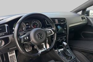 Volkswagen Golf esikatselu 2