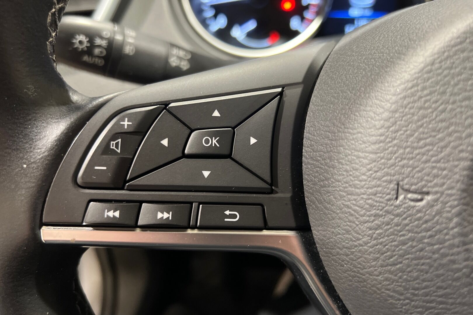 Nissan Qashqai iso kuva 13