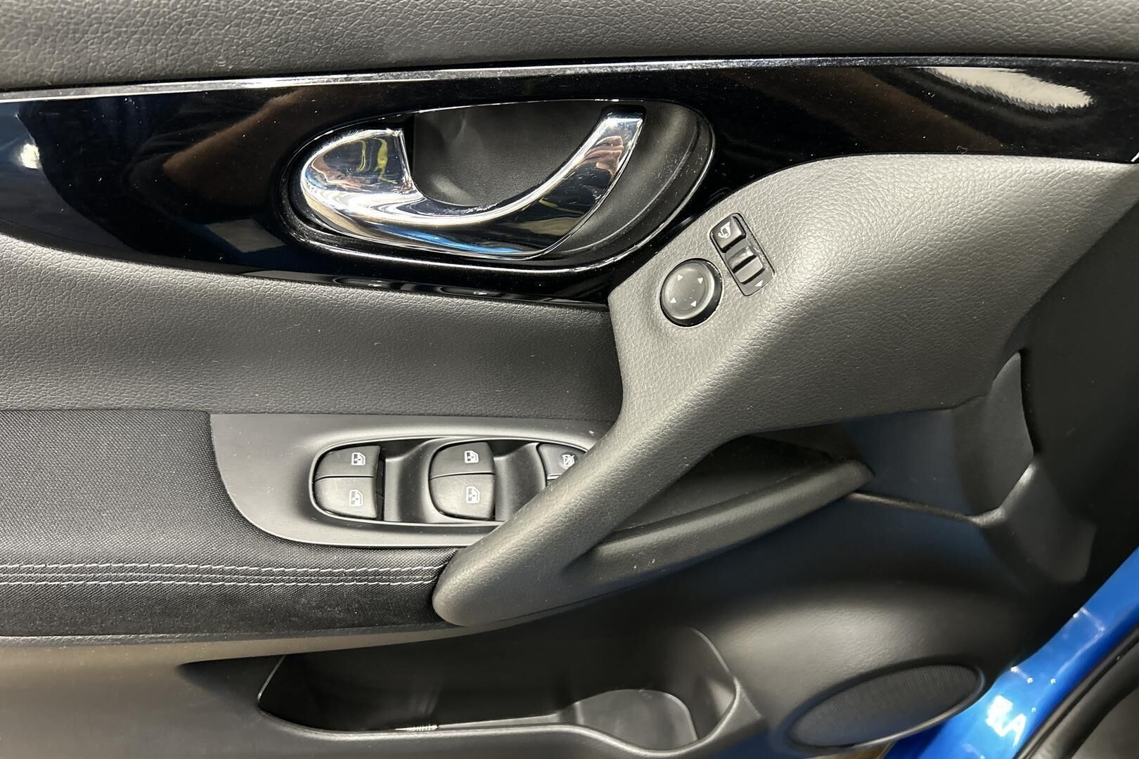 Nissan Qashqai iso kuva 22