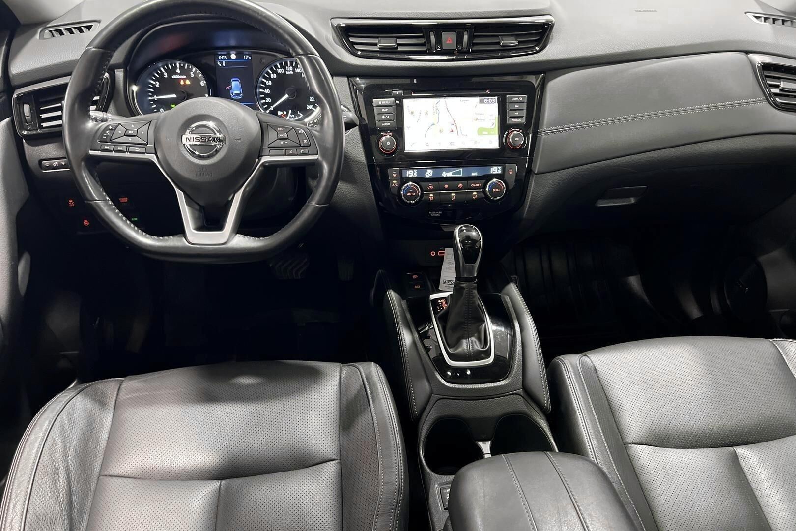 Nissan X-Trail iso kuva 11