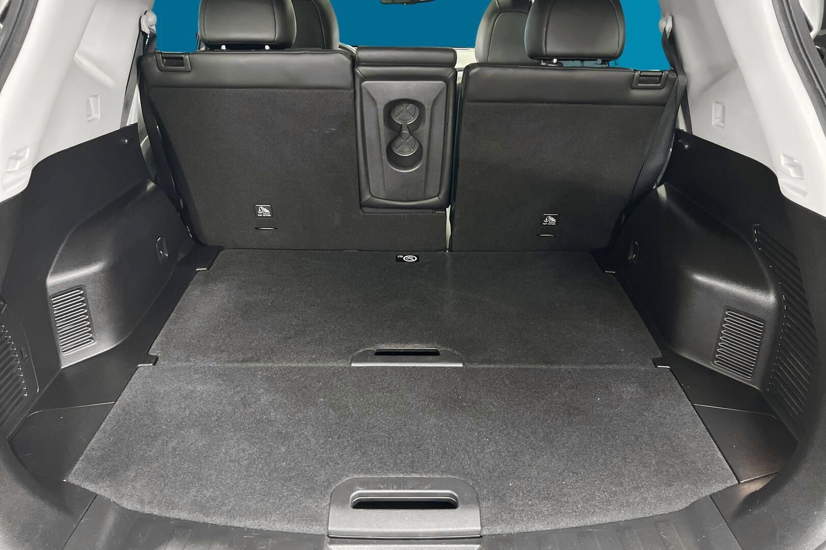 Nissan X-Trail iso kuva 12
