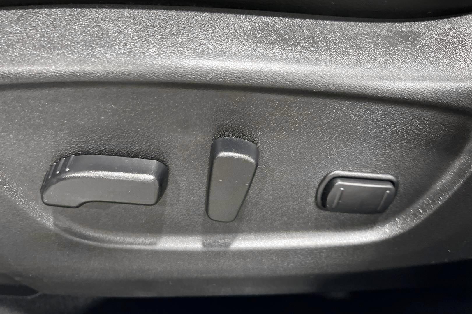 Nissan X-Trail iso kuva 15