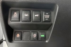Nissan X-Trail esikatselu 16
