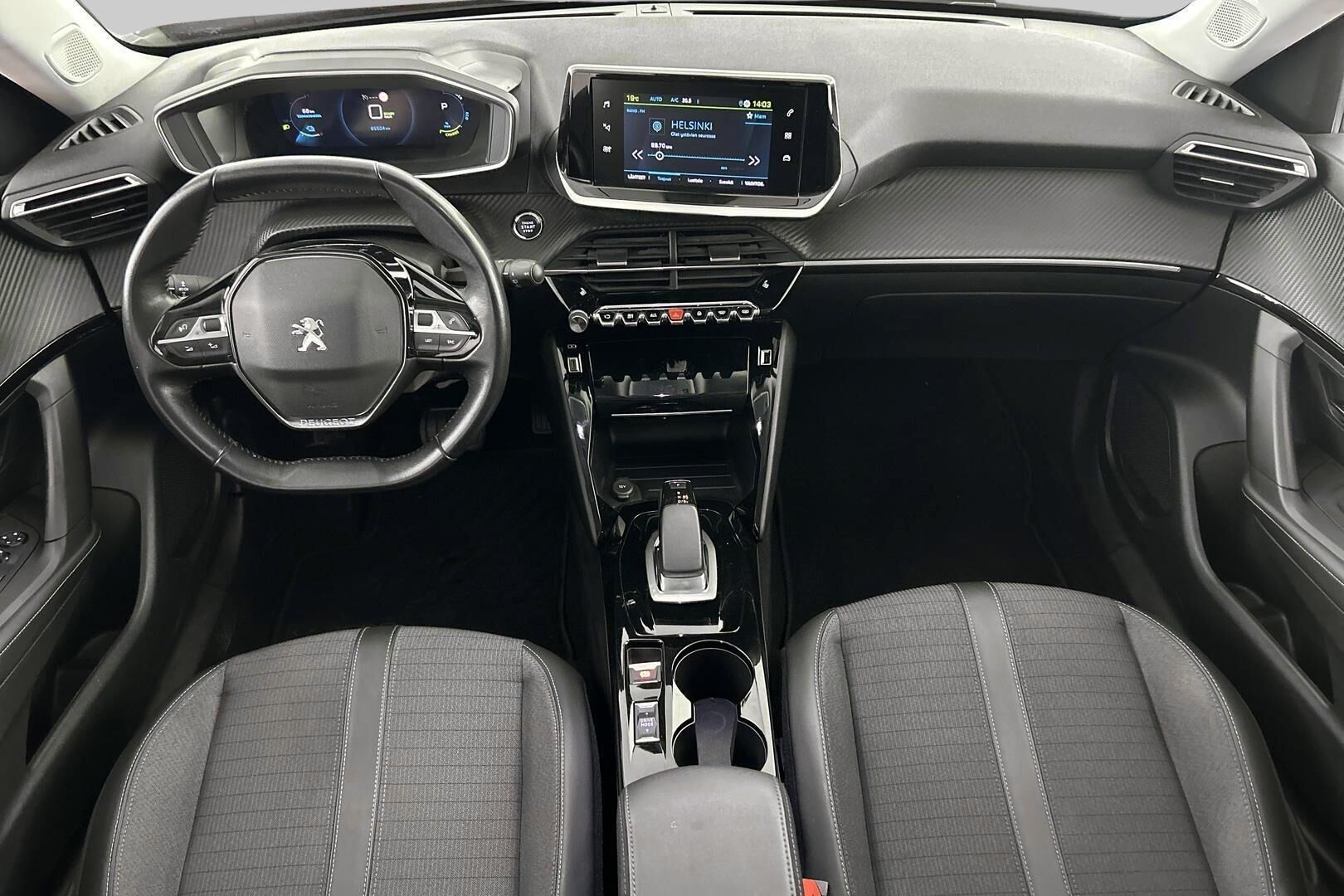 Peugeot e-2008 iso kuva 11