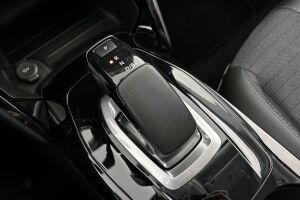 Peugeot e-2008 esikatselu 21