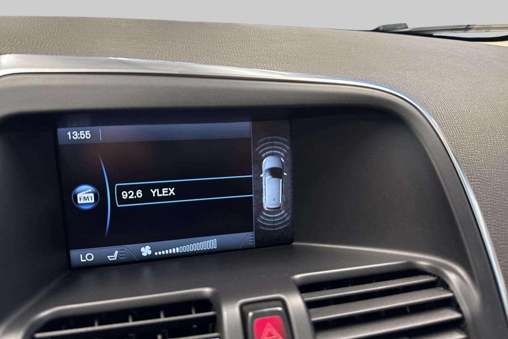 Volvo XC60 iso kuva 28