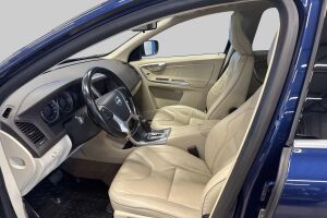 Volvo XC60 esikatselu 9