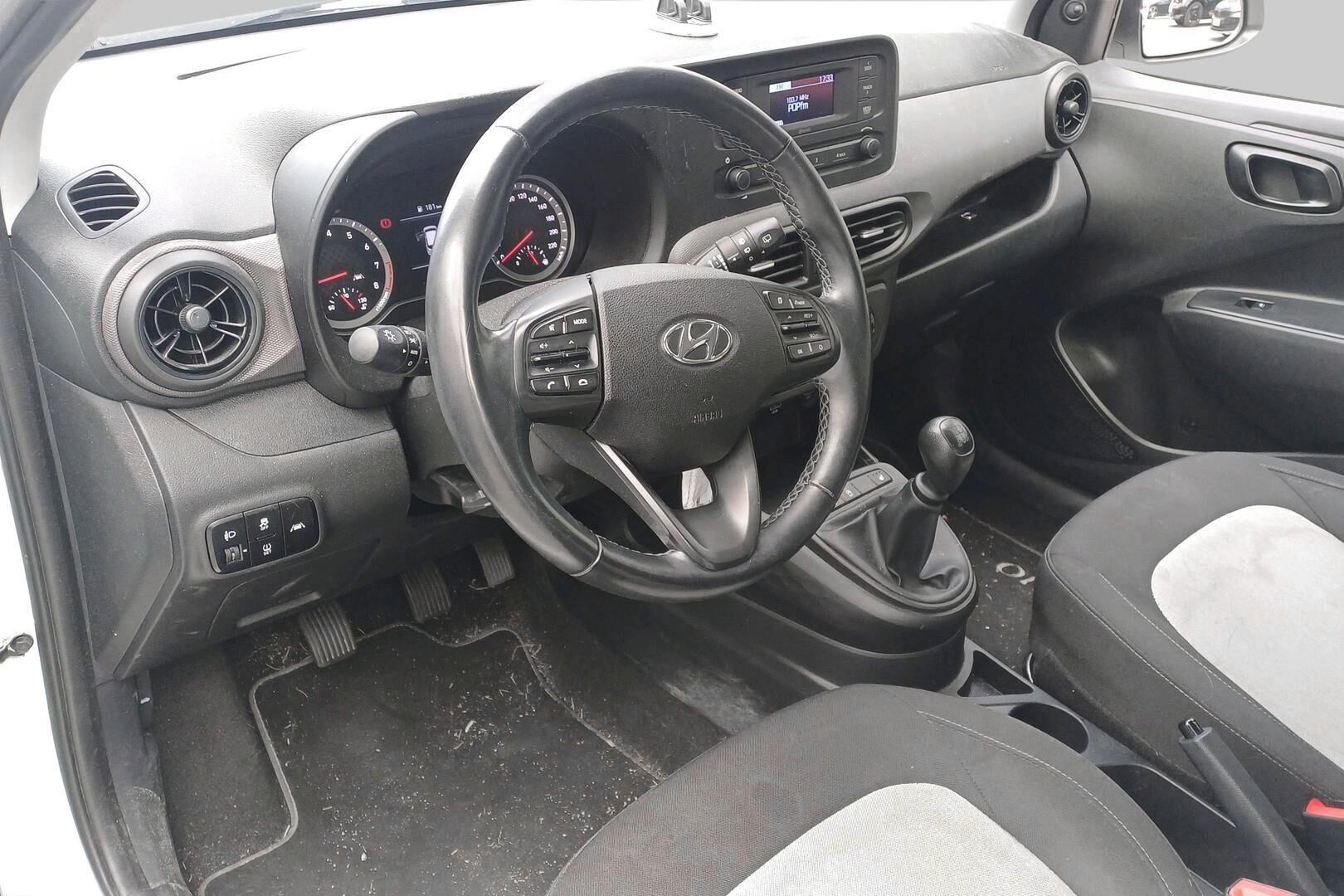 Hyundai i10 iso kuva 2