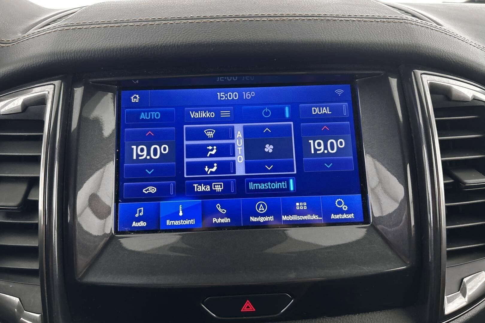 Ford Ranger iso kuva 21