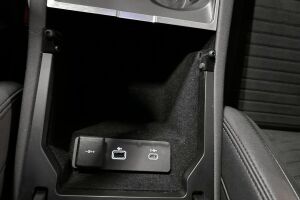 Land Rover Discovery Sport esikatselu 22