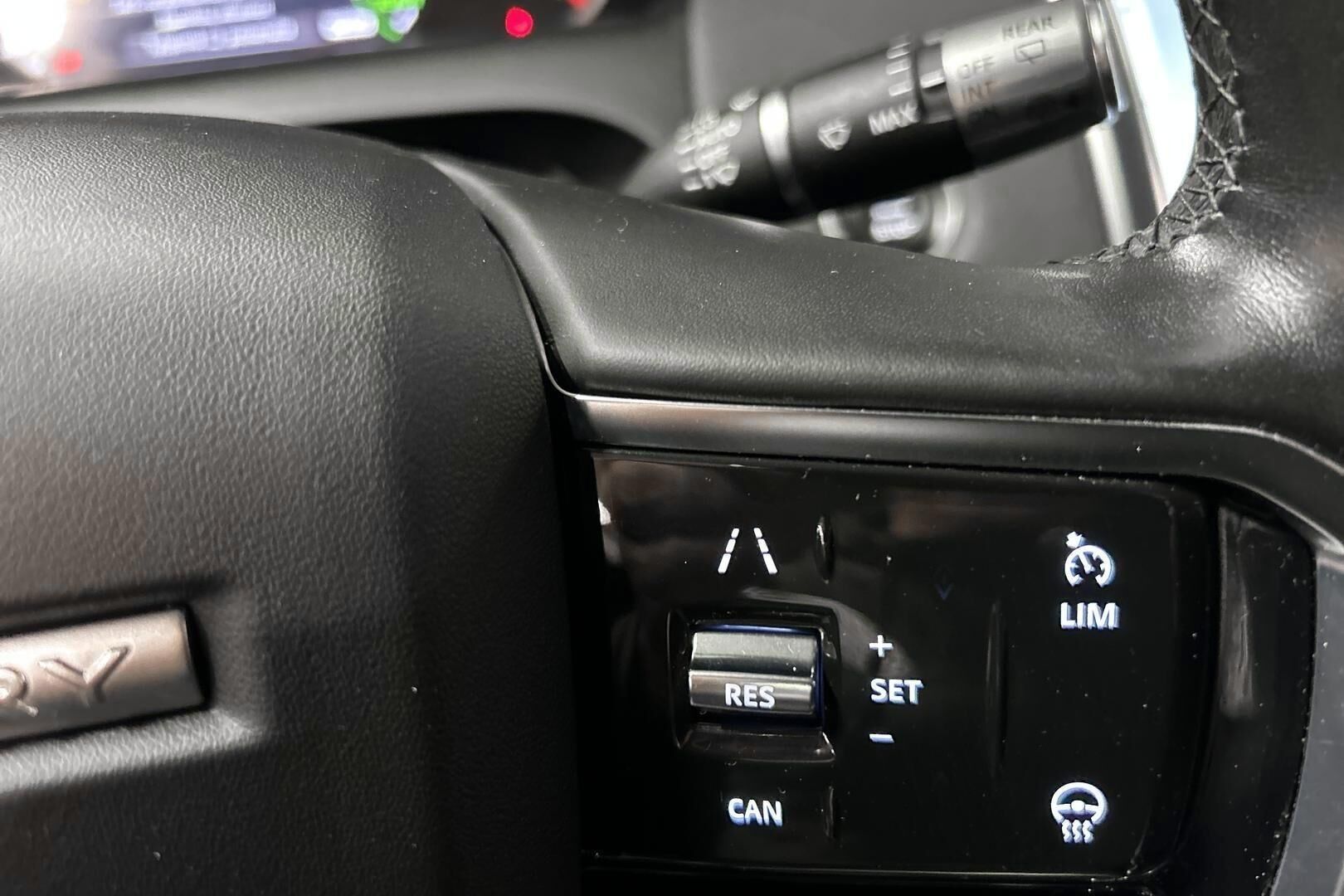 Land Rover Discovery Sport iso kuva 24