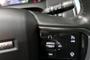 Land Rover Discovery Sport esikatselu 24