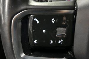 Land Rover Discovery Sport esikatselu 25