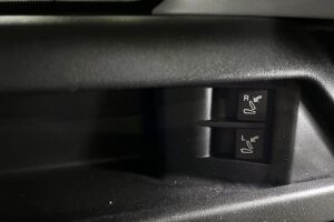 Land Rover Discovery Sport esikatselu 32
