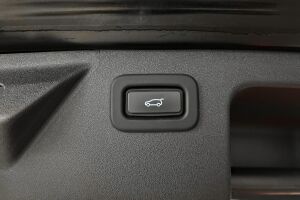 Land Rover Discovery Sport esikatselu 34