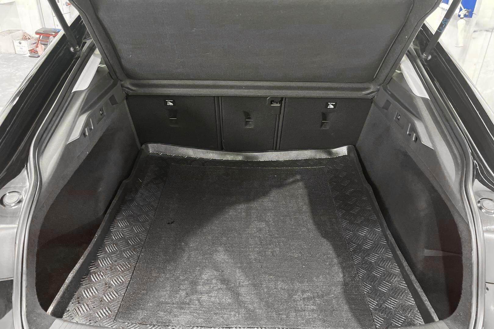 Opel Insignia iso kuva 6