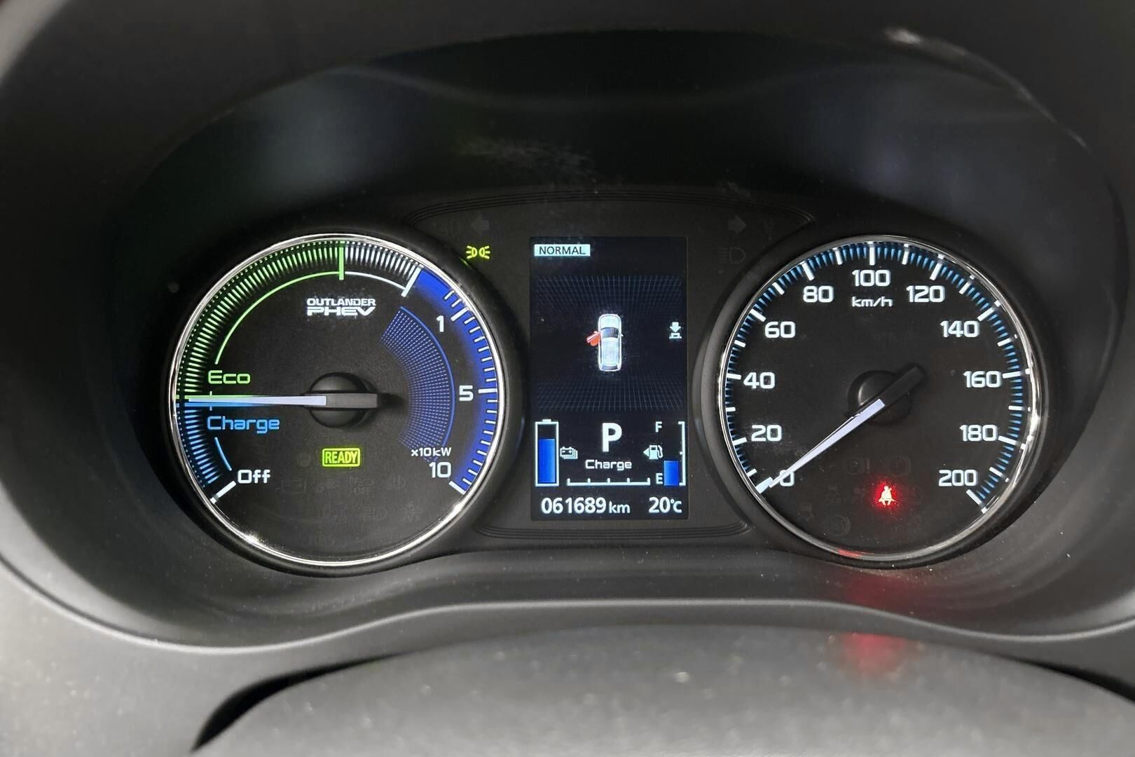 Mitsubishi Outlander PHEV iso kuva 17
