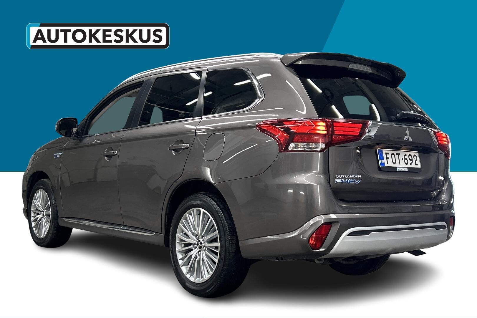 Mitsubishi Outlander PHEV iso kuva 6