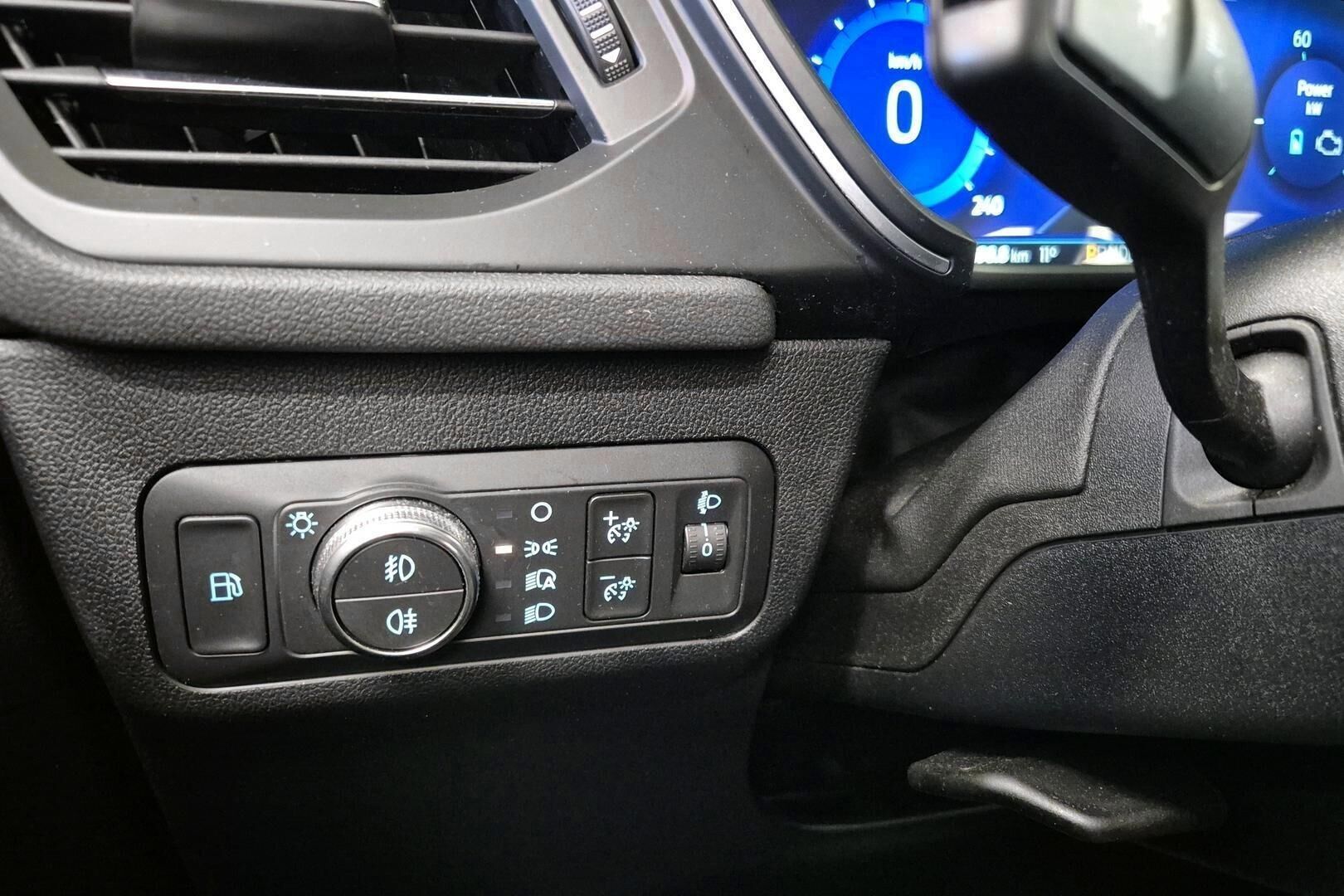 Ford Kuga iso kuva 22