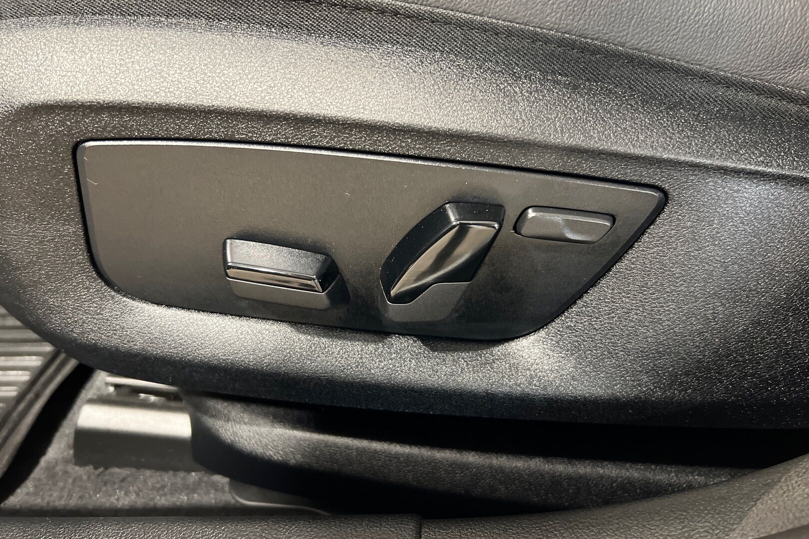 BMW 5-sarja iso kuva 19