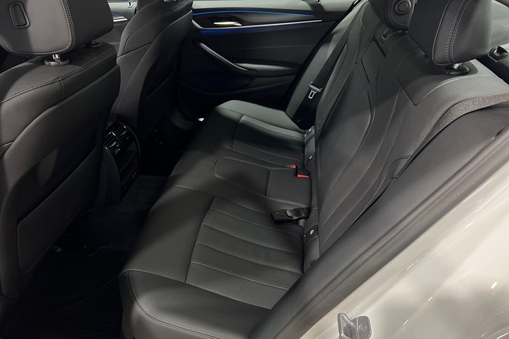 BMW 5-sarja iso kuva 16
