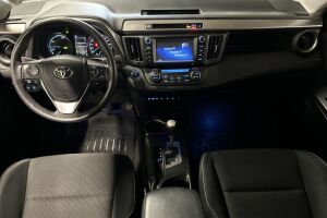Toyota RAV4 esikatselu 10
