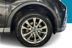 Toyota RAV4 esikatselu 13