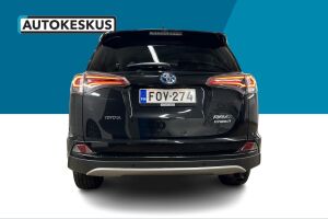 Toyota RAV4 esikatselu 5