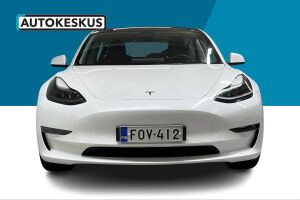 Tesla Model 3 esikatselu 1