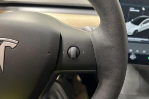 Tesla Model 3 esikatselu 10