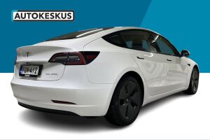 Tesla Model 3 esikatselu 3