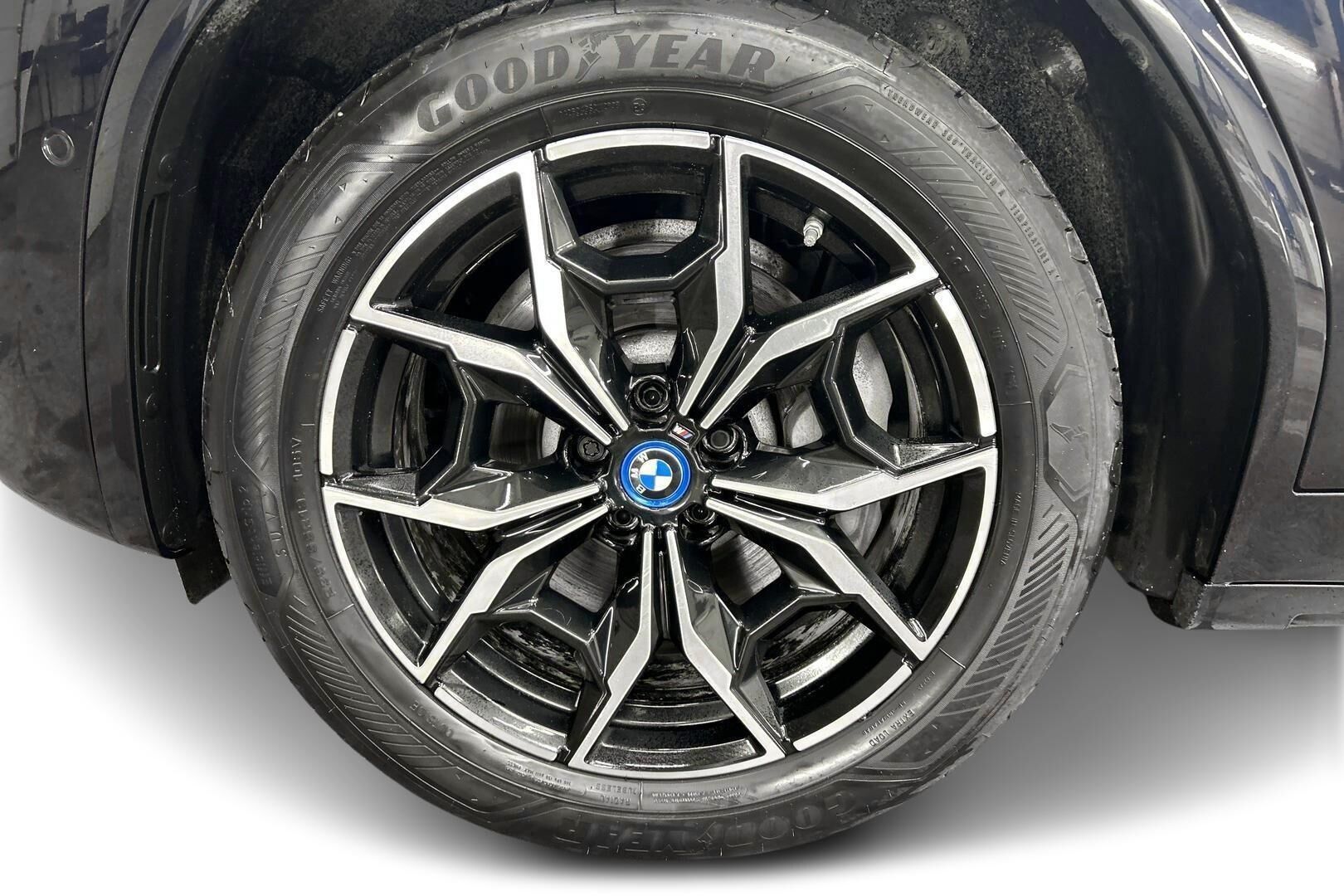 BMW X3 iso kuva 13