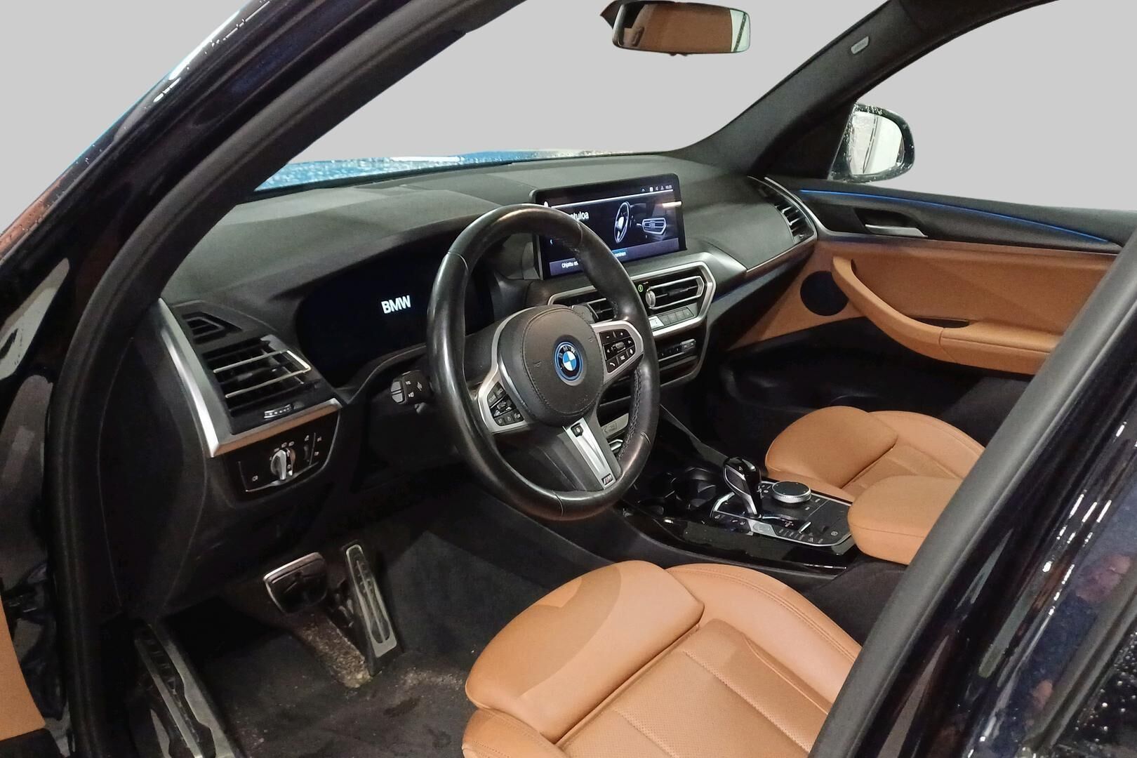 BMW X3 iso kuva 2