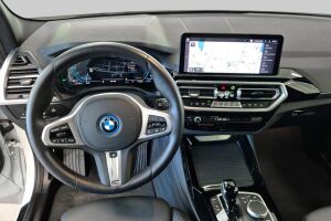 BMW X3 esikatselu 8