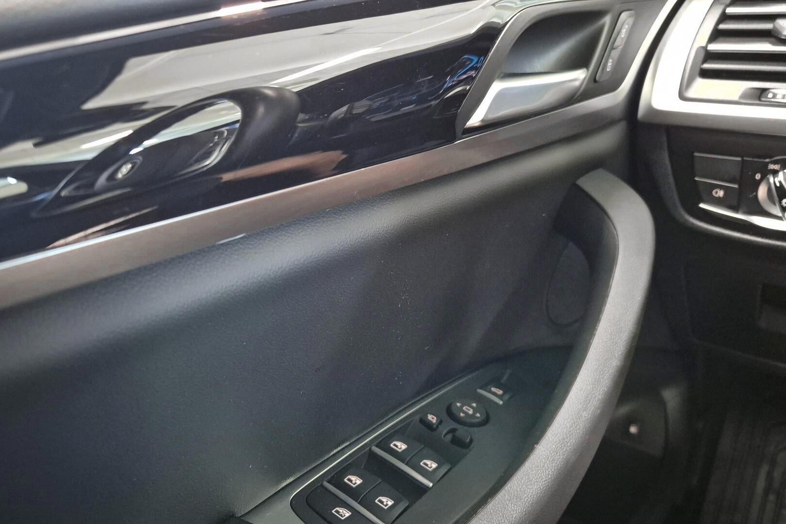 BMW X3 iso kuva 24