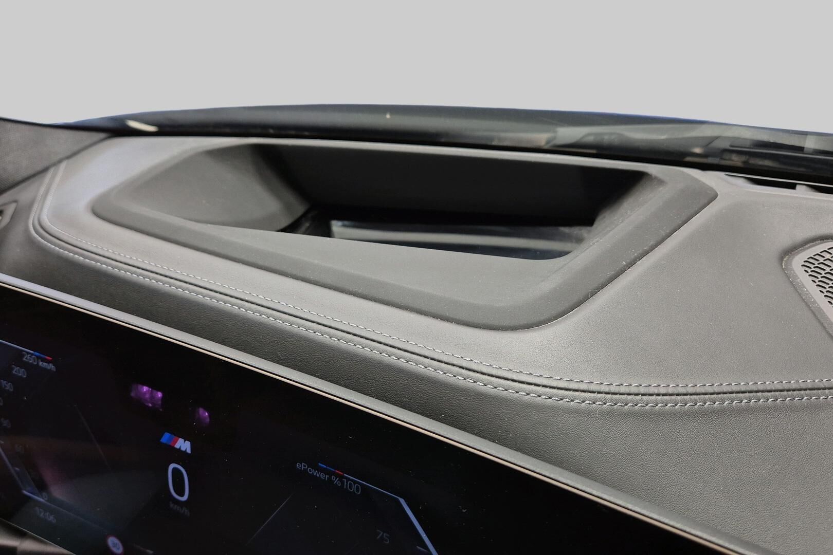 BMW I4 M50 iso kuva 9