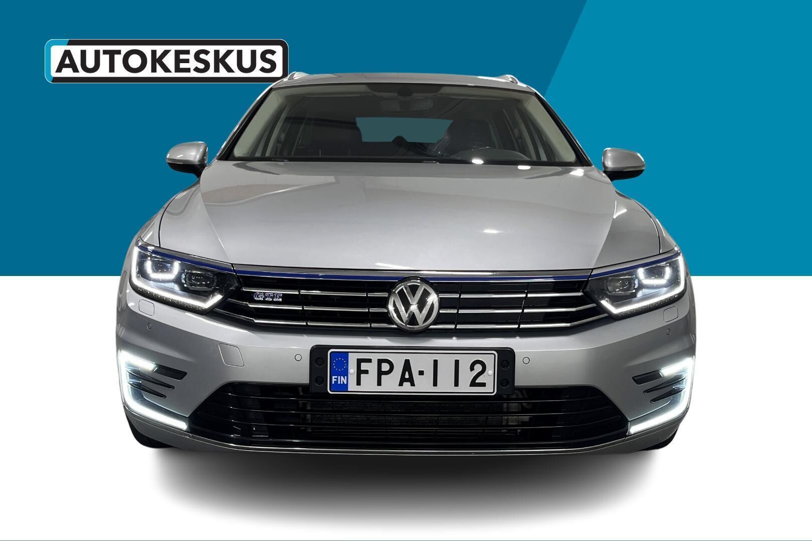 Volkswagen Passat iso kuva 2