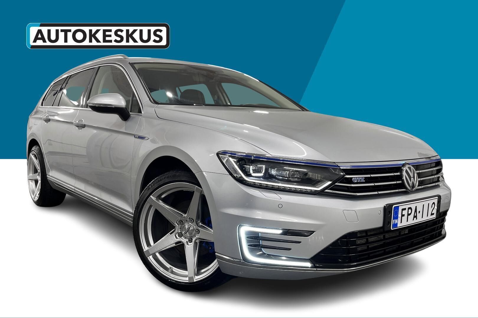 Volkswagen Passat iso kuva 3