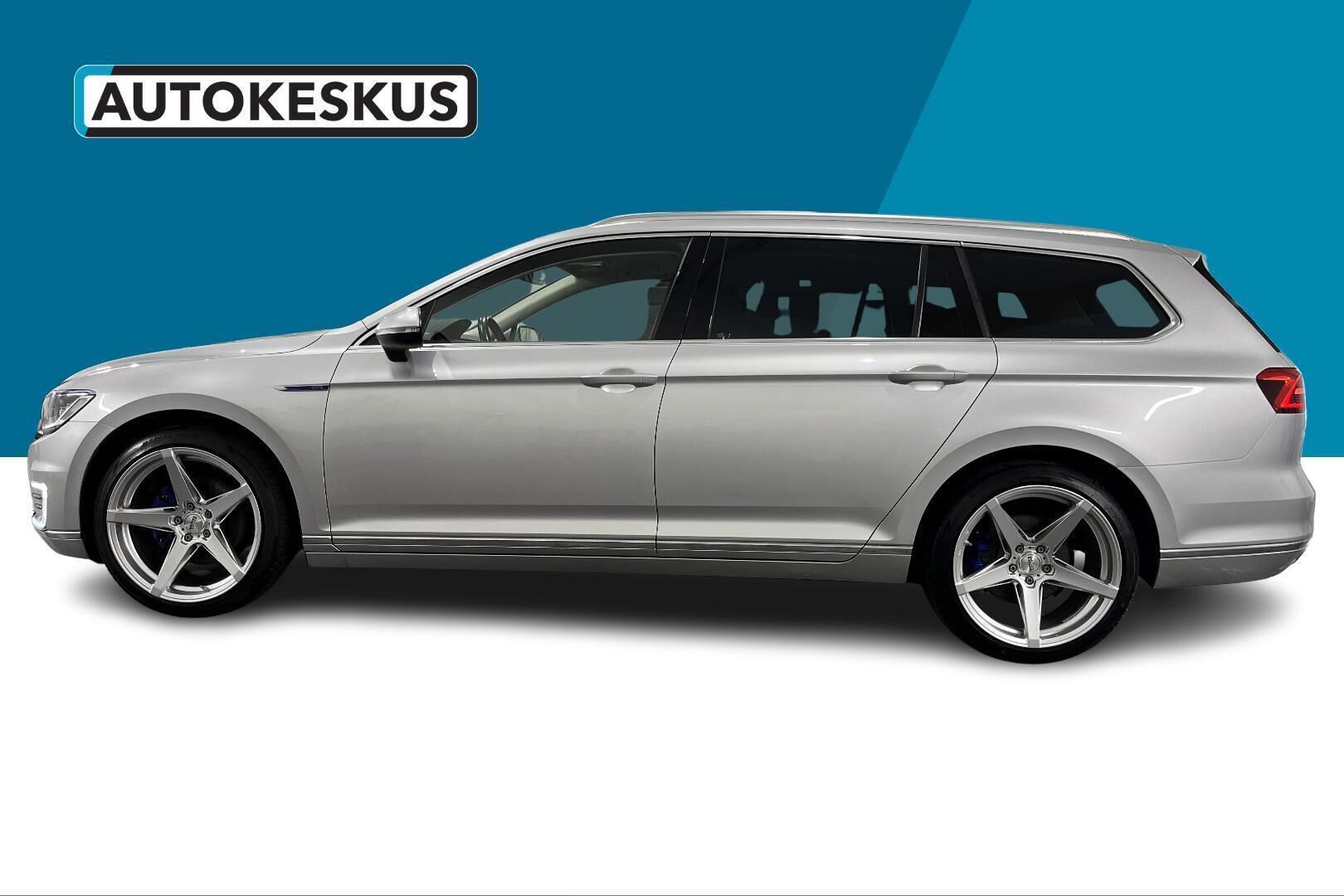 Volkswagen Passat iso kuva 8