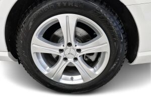 Mercedes-Benz E esikatselu 5