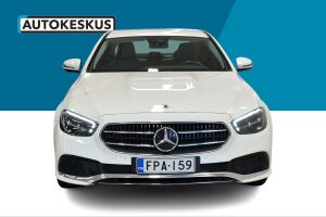 Mercedes-Benz E esikatselu 14