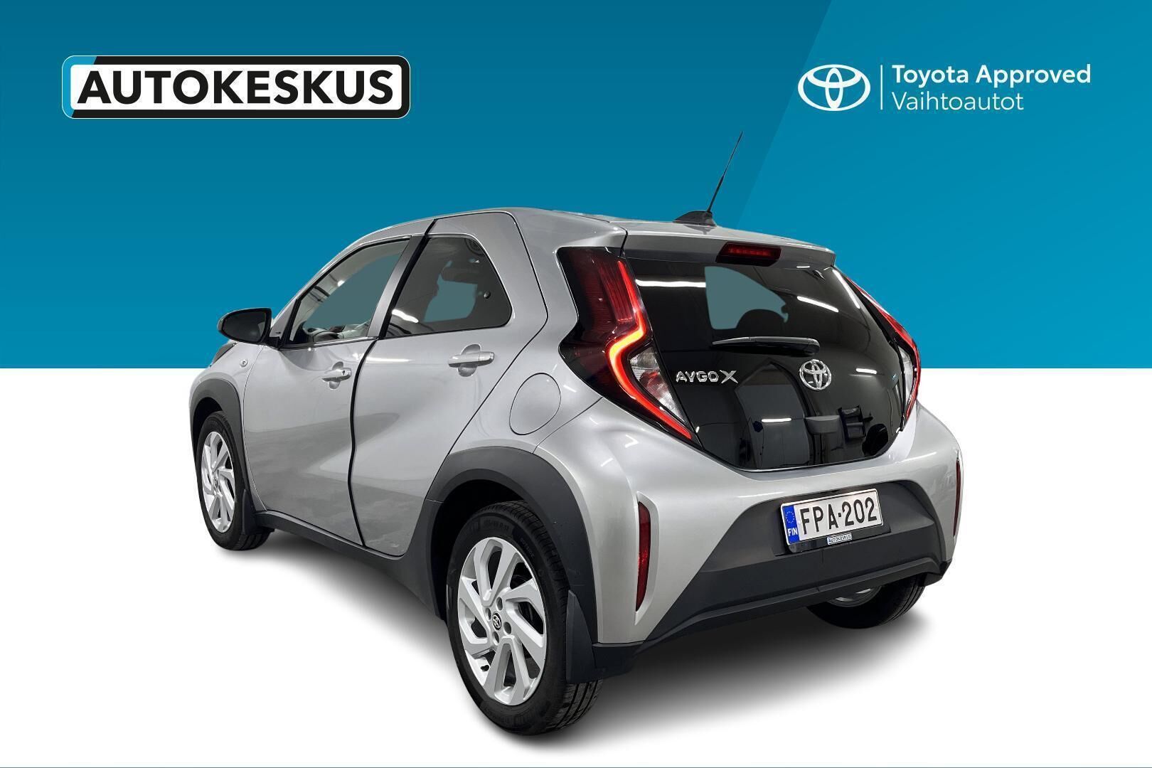 Toyota Aygo X iso kuva 6