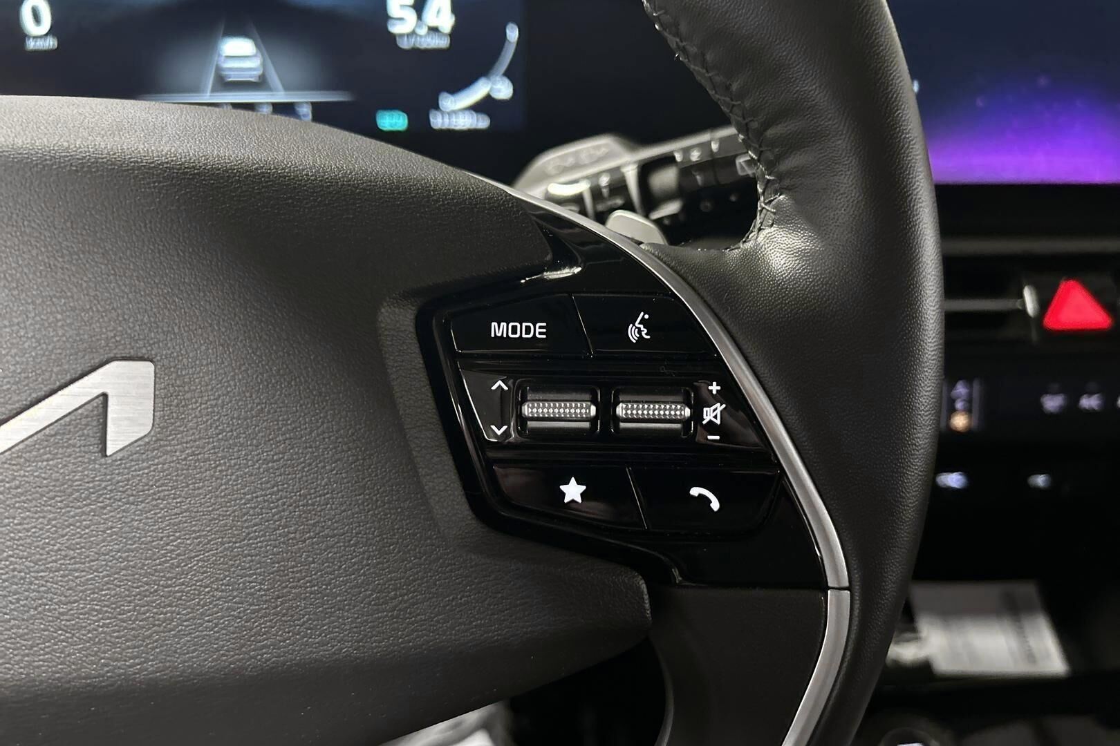 Kia Niro iso kuva 17