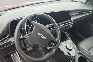 Kia Niro esikatselu 2