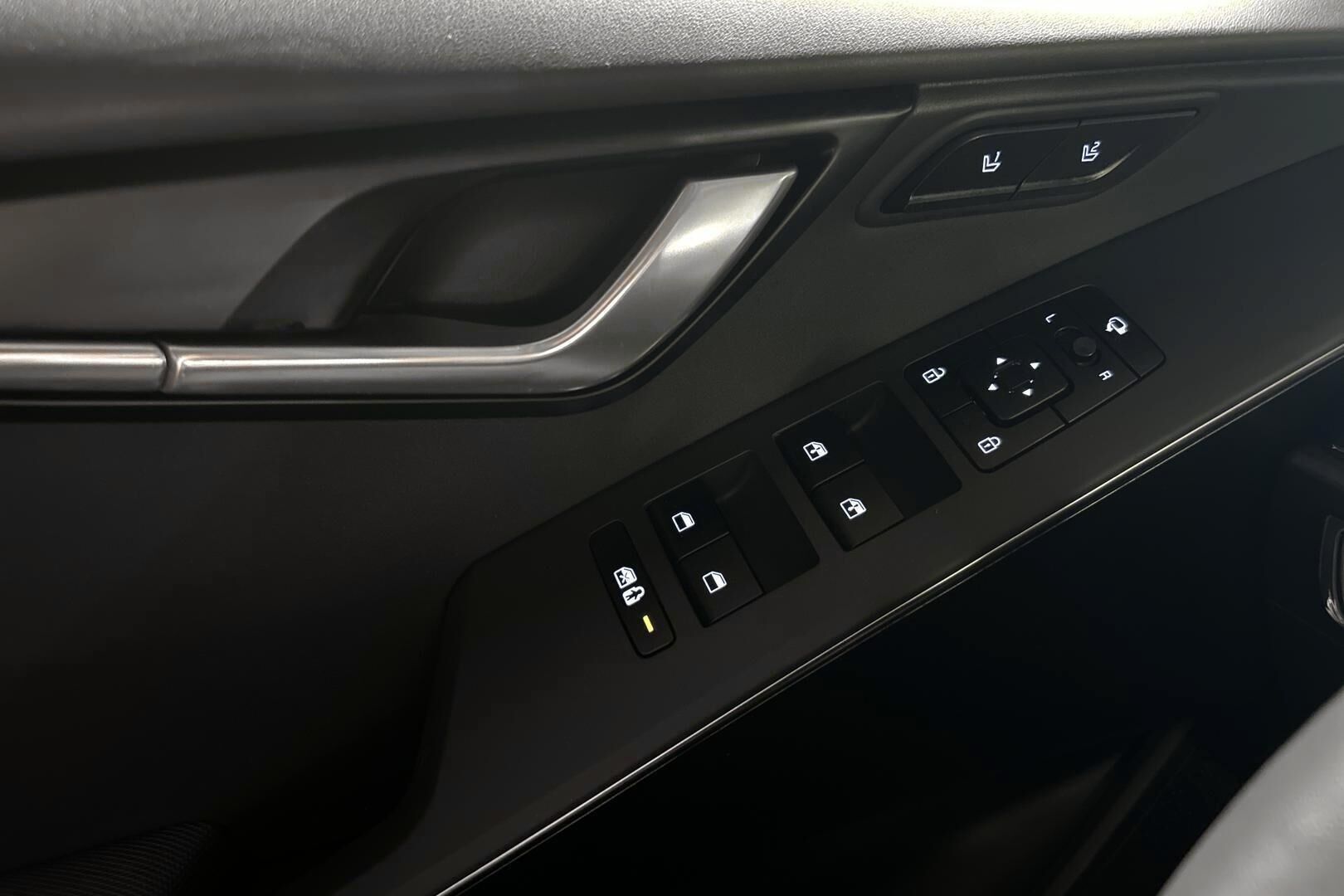 Kia Niro iso kuva 22