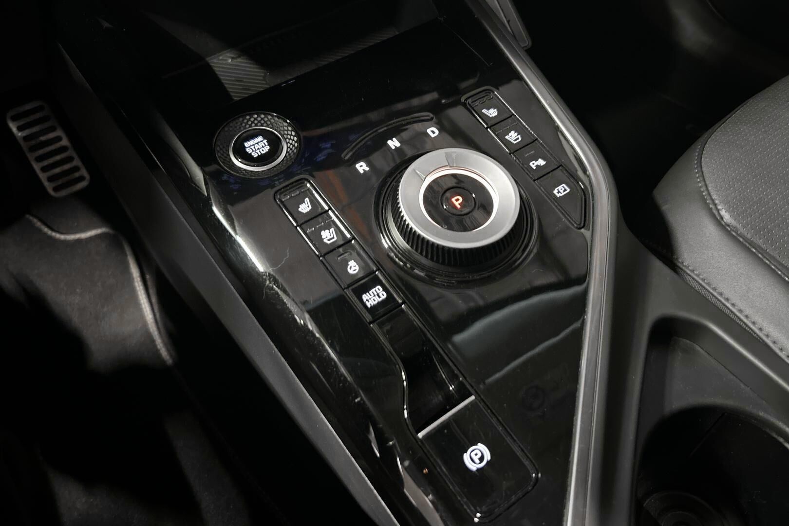 Kia Niro iso kuva 34
