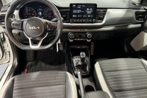 Kia Stonic esikatselu 11